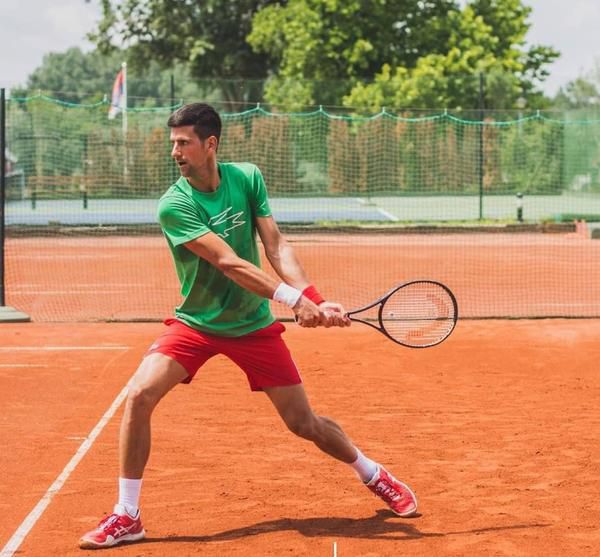 Djokovic speelt slachtoffertje: 'Er is een heksenjacht gaande, dat doet pijn'