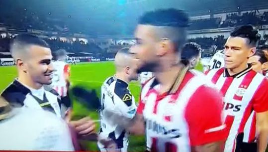 Tannane weigert Moreno de hand te schudden (video)