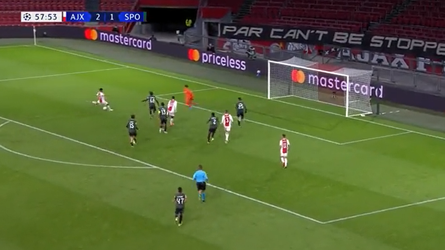 🎥 | David Neres beloont basisplek met een doelpunt (en Steven Berghuis scoort ook)