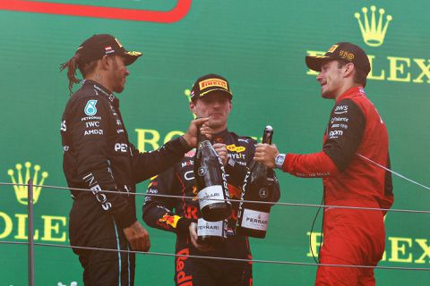 Bookies wijzen Verstappen als winnaar in Frankrijk, relatief lage odds voor Hamilton