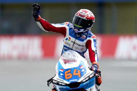 Op deze zender kijk je de hele dag naar MotoGP bij de TT Assen