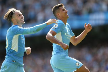 🎥 | Manchester City vernedert Arsenal: 5-0 en rood voor Xhaka