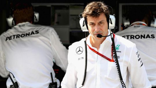 Wolff heeft geen voorkeur voor Mercedes-kampioen: 'Dat de beste moge winnen'