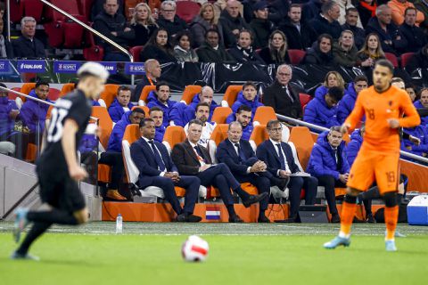 WK-selecties mogelijk vergroot: niet 23 maar 26 spelers voor Louis van Gaal
