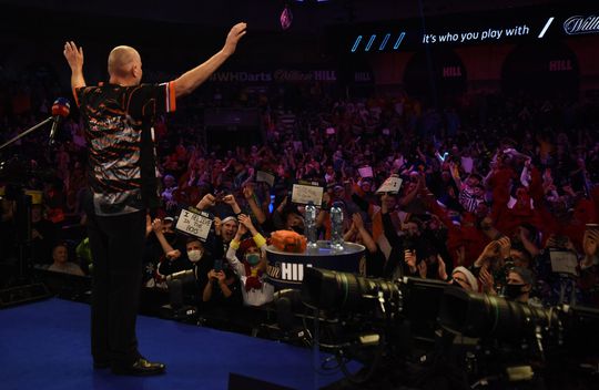 Programma WK darts donderdag 23 december: Barney en Noppert komen in actie