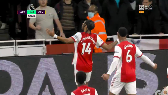 🎥 | Goal! Scherpe rebound van Arsenal-spits Aubameyang tegen Crystal Palace