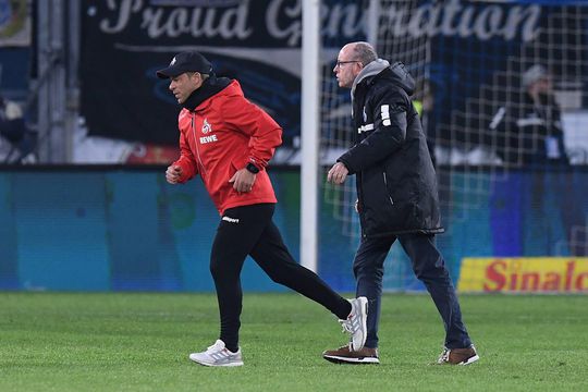 Heftig! Vader FC Köln-trainer krijgt hartaanval tijdens wedstrijd