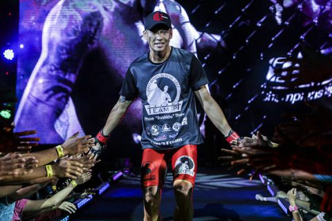 😱 | MMA-vechter ontvoerd uit het ziekenhuis na bomaanslag