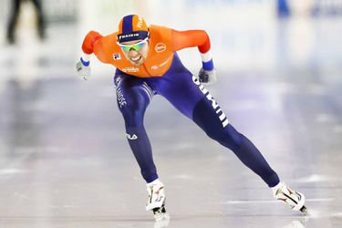 🎥 | Patrick Roest rijdt baanrecord AAN GORT: véél voorsprong bij 5000 meter-winst