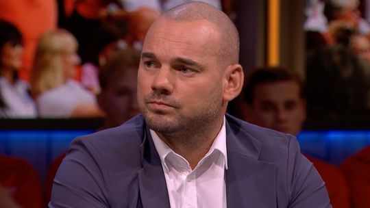 🎥​ | Wesley Sneijder over seksgeluiden tijdens de EK-loting: 'Bij ons was het heel hard'