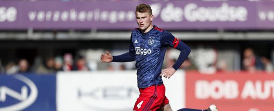 'Barcelona schrikt van transfersom voor De Ligt en wacht even af'