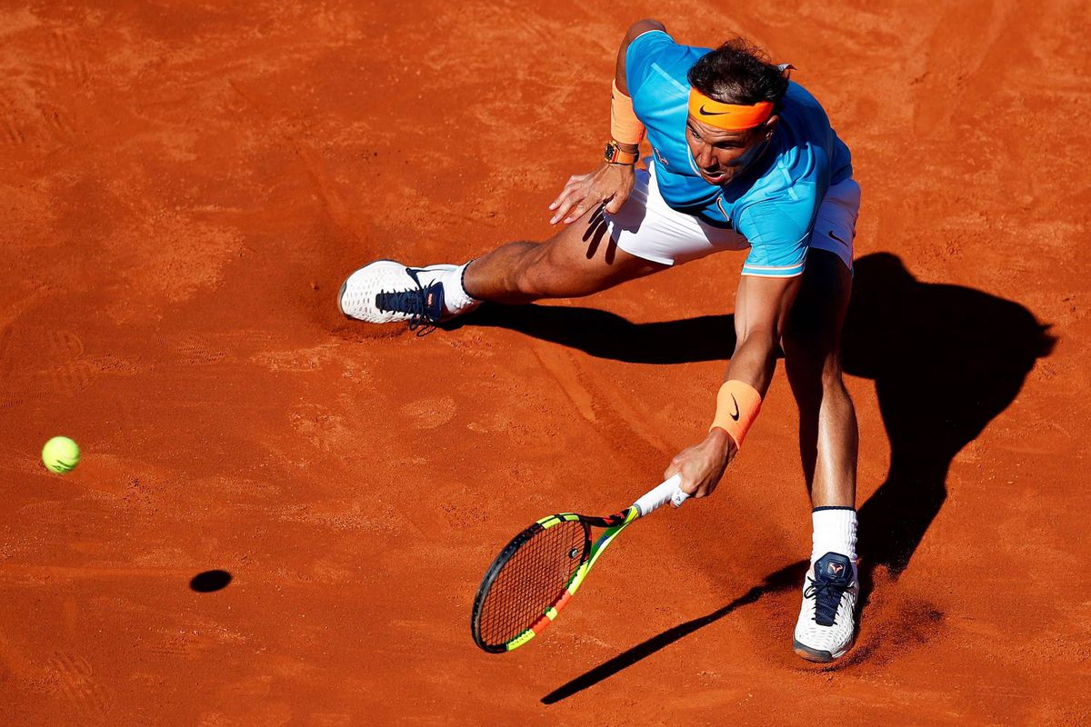 Titelverdediger Nadal heeft het in kwartfinale Barcelona moeilijk met nummer 51 van de wereld