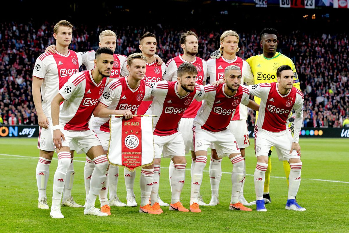 Ajax harkte door ongekend Champions League-succes bijna 100 miljoen euro binnen