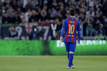 WTF! Messi kuiert rustig voor z'n goal tegen Sociedad (video)