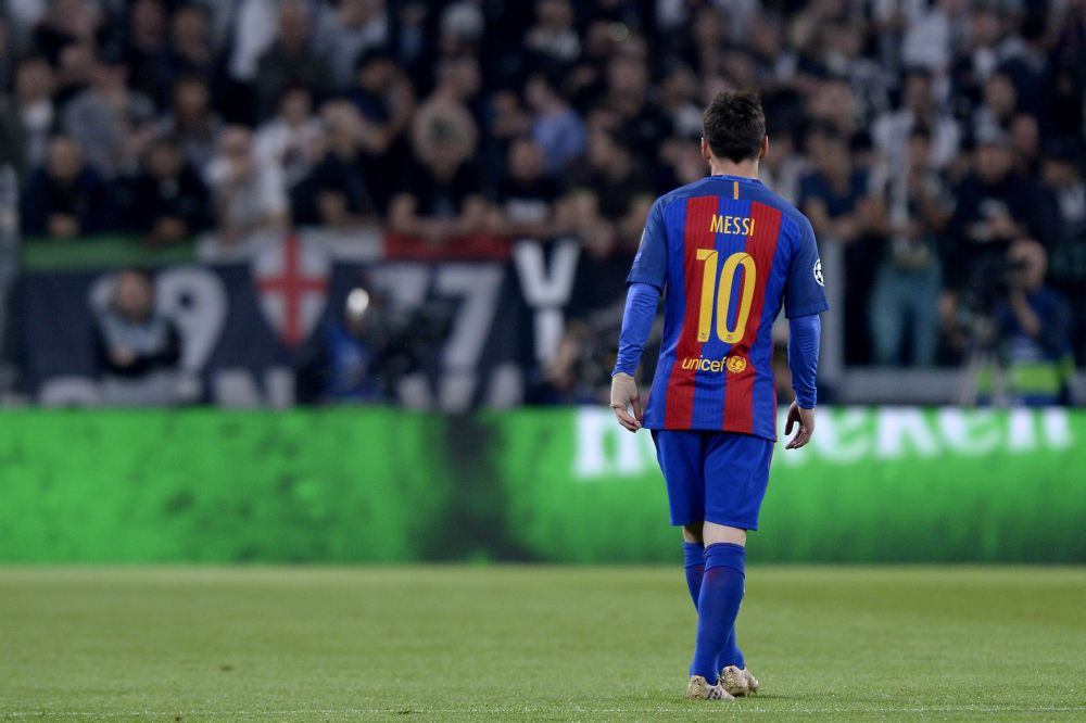 WTF! Messi kuiert rustig voor z'n goal tegen Sociedad (video)