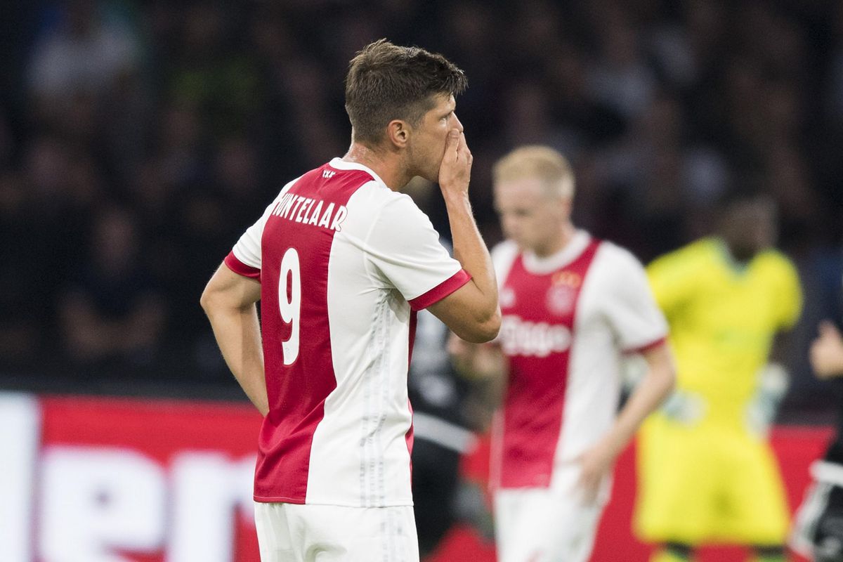 Ajax start historisch slecht aan seizoen na wéééér geen winst
