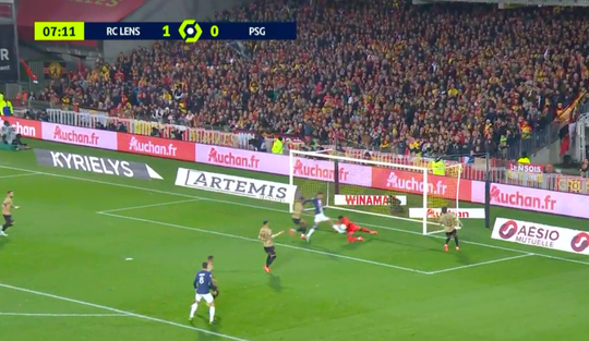 🎥 | Ligue 1-kraker kent topstart: Openda maakt 2-1 voor Lens tegen PSG