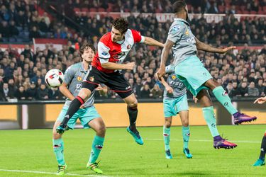 Ontbijtshake: Ajax en Feyenoord trappen niet in dezelfde fout als PSV