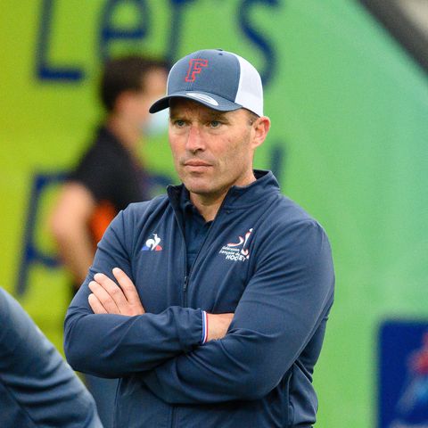 Dit is de crisisaanpak van hockeybondscoach Jeroen Delmee: 'Minder buitenlanders in competitie'