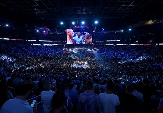 McGregor vs Mayweather levert geen ticketrecord op