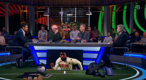 Johan Derksen in discussie met René van der Gijp over feestvierende assistent Feyenoord: 'Kinderlijk'