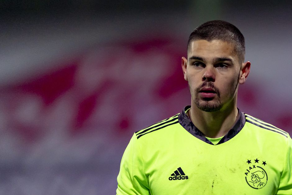Na 60 Jong Ajax-duels vertrekt doelman Dominik Kotarski uit Amsterdam
