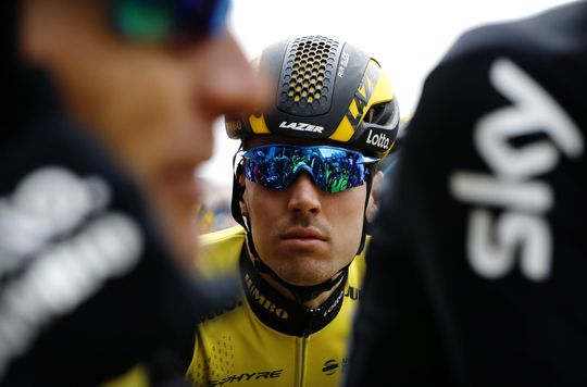 Renner Roosen vast in UAE-Tour vanwege corona: 'Dacht eerst dat het dopingcontroles waren'