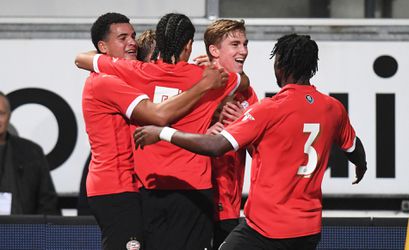 🎥 | Groot PSV-talent Tygo Land scoort zijn eerste goal in het betaalde voetbal