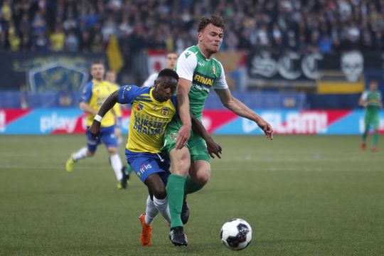 Uit dood herrezen FC Dordrecht ten koste van Cambuur naar halve finale play-offs