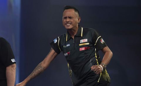 Wie is Lourence Ilagan, de komende tegenstander van Raymond van Barneveld?