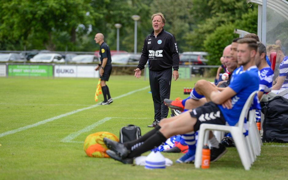 Nieuwe trainer De Graafschap: 'Ik roep dit niet zomaar, ik wil kampioen worden'