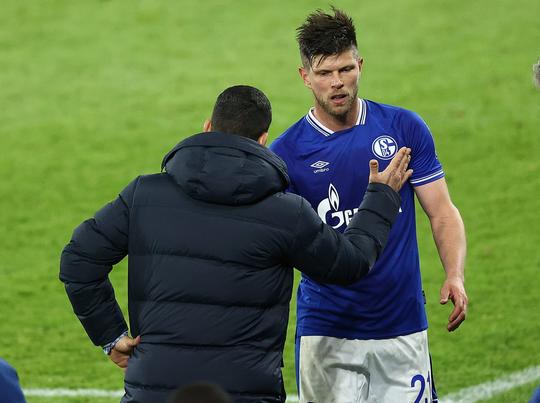 'NEC voert gesprekken met Klaas-Jan Huntelaar over transfer'