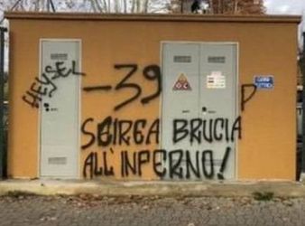 BAH! Fiorentina-supporters beledigen Juventus met graffiti over Heizeldrama