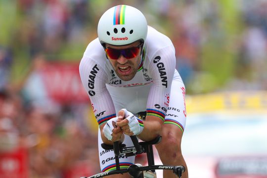 Dumoulin verrast door winst: 'Zat naast Froome te kijken of ik 2e of 3e werd' (video)