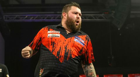 Michael Smith legt 'Rockstar' Joe Cullen het zwijgen op bij WK darts