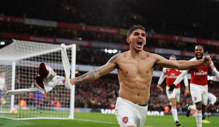 Arsenal wint sensationele kraker met Tottenham