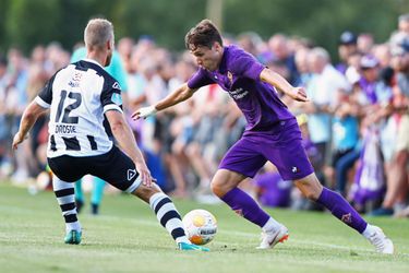 Fiorentina verslaat Heracles in oefenduel, rode kaart Niemeijer na overleg 'weggegooid'