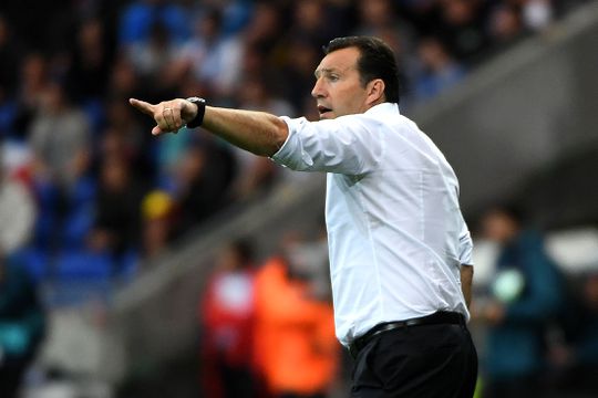 LOL! Zo bepaalt Wilmots dus zijn opstellingen (video)