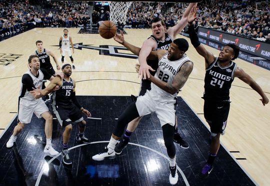 San Antonio Spurs voor 21ste seizoen op rij naar NBA-play-offs (video)