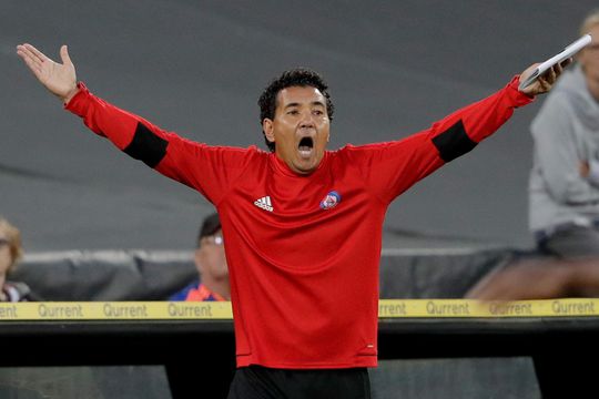 'Moniz maakt seizoen af als trainer van Excelsior'