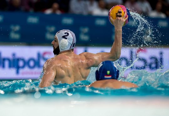 Hoop voor waterpoloërs; FINA onderzoekt 'blamage' van Frankrijk bij OKT