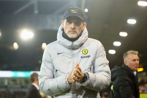 Chelsea-trainer Tuchel maakt zich nog geen zorgen: 'Zolang we maar een bus en shirts hebben'