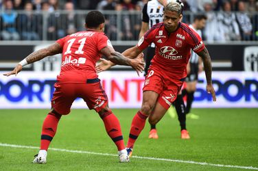 Lyon geeft overwinning weg ondanks goal van Memphis