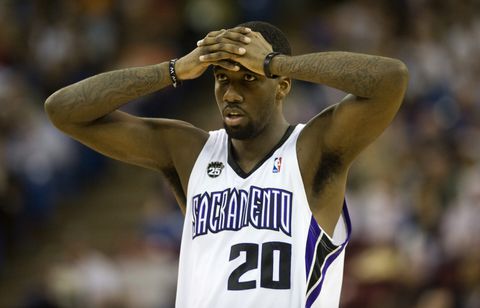 Oud-NBA'er, die miljoenen verdiende tijdens carrière, probeert tankstation te overvallen