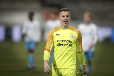 Drama voor PSV'er Van Osch: keeper zwaar geblesseerd, moet Qatar verlaten