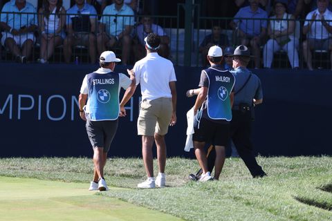 🎥 | Chagrijn! McIlroy gooit bestuurbare golfbal van komiek in het water: 'Vijand voor het leven'