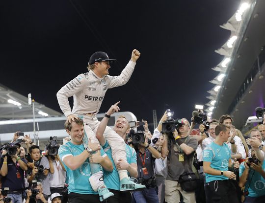 Rosberg: 'Heerlijk gevoel om wereldtitel ten koste van Hamilton te winnen'