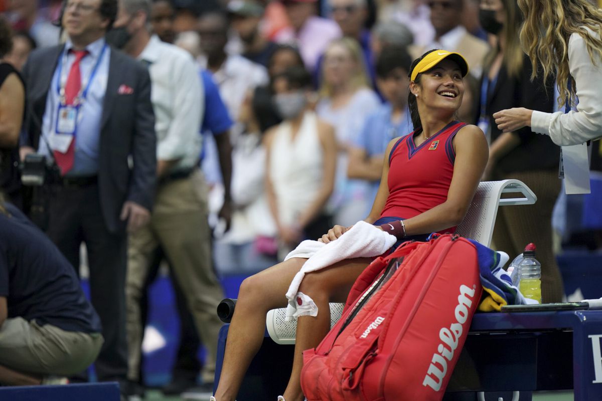 US Open-winnares Emma Raducanu laat ouders haar prijzengeld beheren