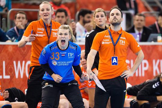 Handbaldames pakken niet prijs van beste speelster, bondscoach kan wel feest vieren