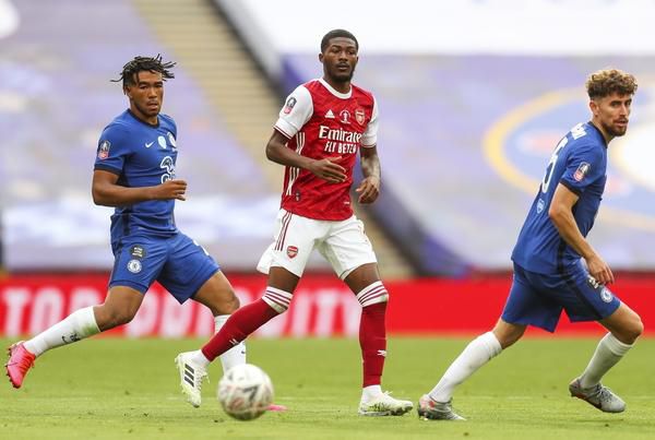 Gedenkwaardige verjaardag voor Maitland-Niles: man of the match én opgeroepen voor Engeland
